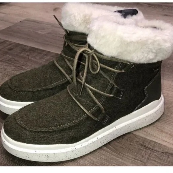 Cozy Brown Fur-Lined Boots - Picture 1 of 6